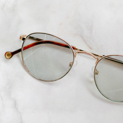 Dependent Repel Growl Cum să eliminați zgârieturile de pe ochelari | Lentiamo