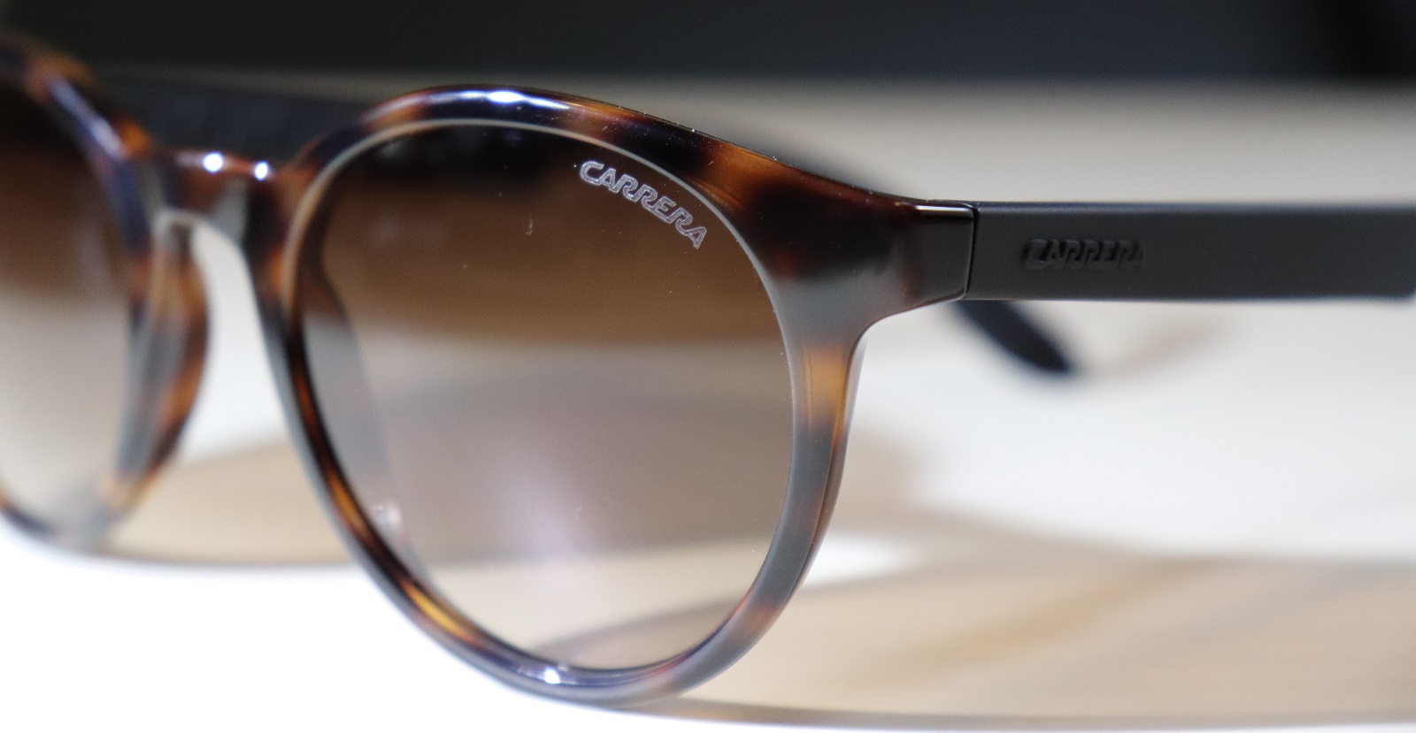 How to spot fake Carrera sunglasses | Lentiamo