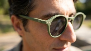 Izipizi Sun #D Kaki Green Vygenerovaný obrázek