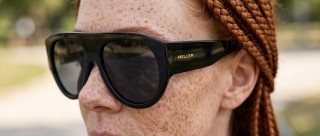 Meller Lira All Black Vygenerovaný obrázek