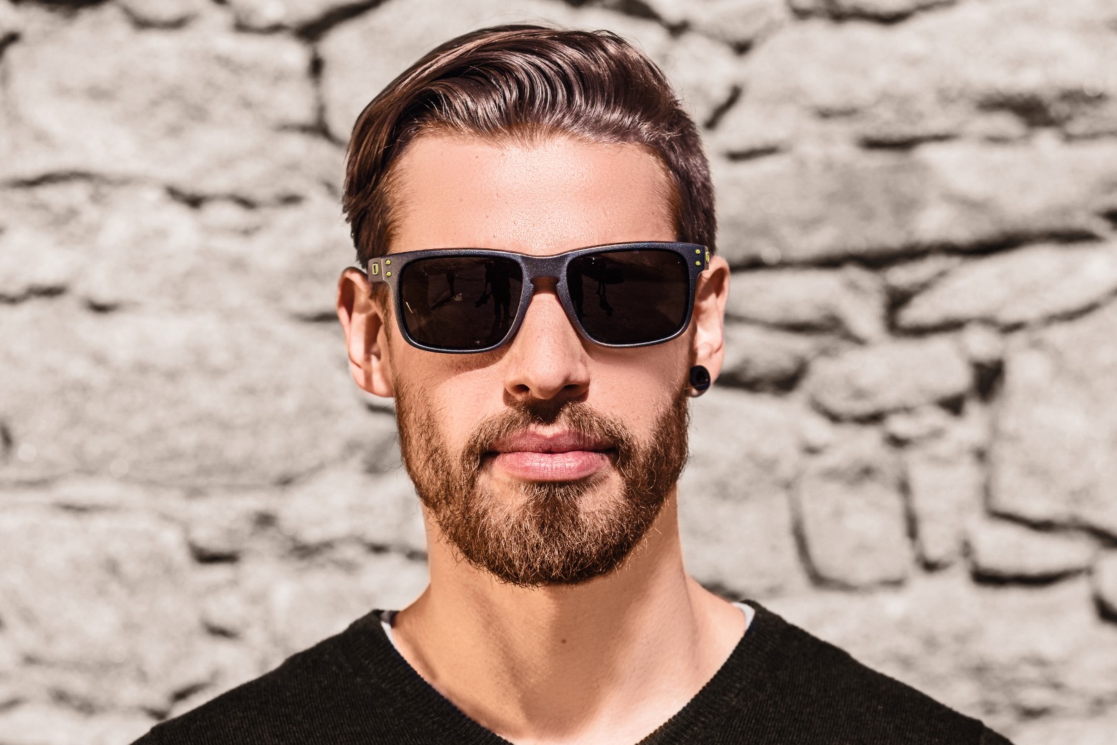 Ray-Ban Justin Sunglasses Vs The Oakley Holbrook – A Closer Look Into Two  The Most Poplar Models From Ray-Ban And Oakley For Men Blog Sunglass Fix |  